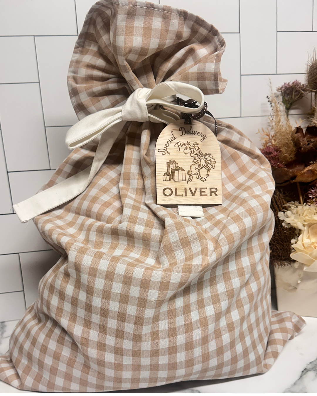 Personalised Wooden Santa Sack Tag – Custom Name or Letter Ornament (Western Christmas Style)